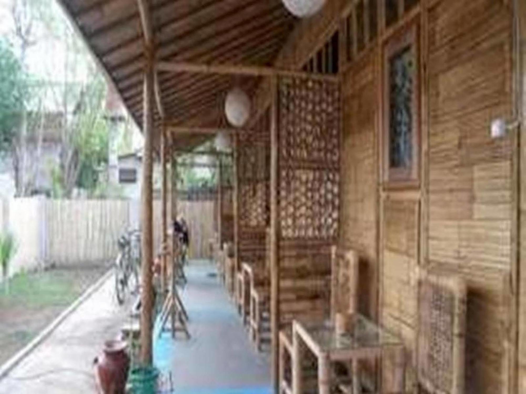 Little Woodstock Homestay Gili Trawangan Exterior foto